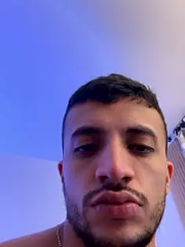 LiamReigns_ webcam