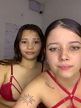 pricila887noazul (F teen) - Usar consolo
