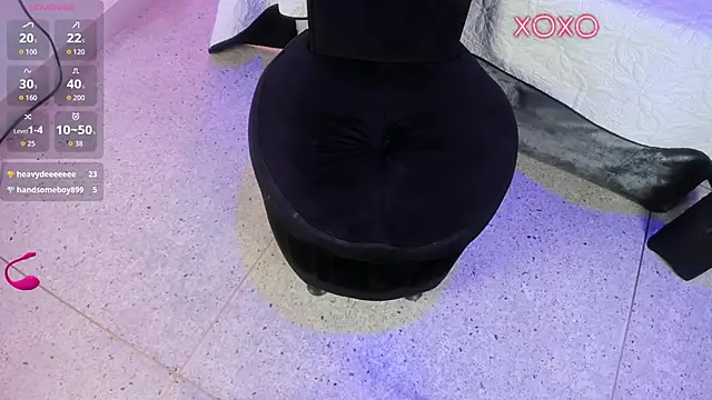 Miia_Deluxe webcam