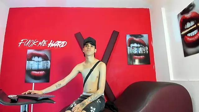TWINKS_BOYSX webcam
