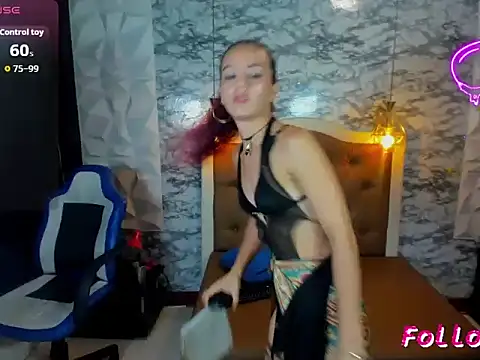 DannaPetitee webcam