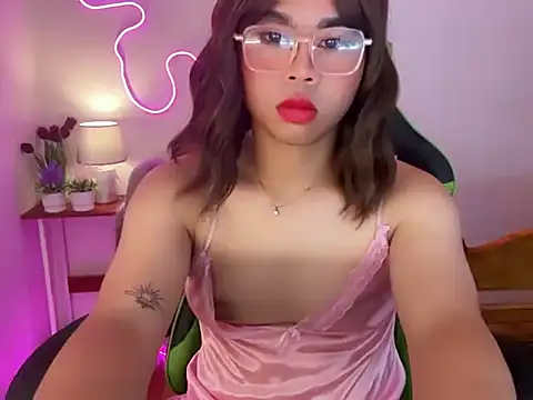 horny_honeyx (T teen) - MAKE ME CUM IN PUBLIC