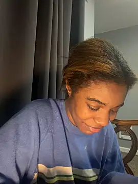 soupypie (F young) - Deep throat dildo 2 mins
