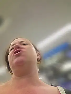 julimonroe webcam