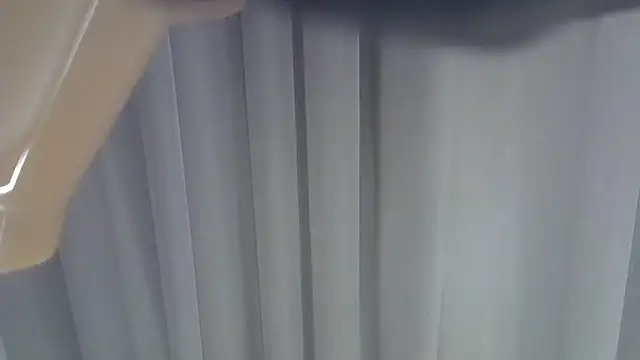 SkinnyKitten webcam