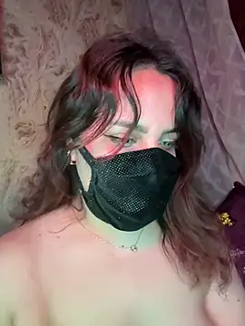 AMBER_GLAM webcam