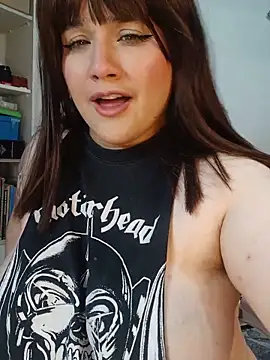 ItsNaiixa webcam