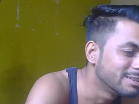 stubborndesiboy - Stubborndesiboy's free webcam - UK Sex Cams