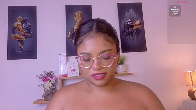 nairagold_ webcam