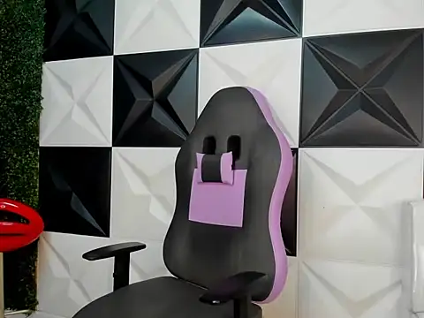 Damondark webcam