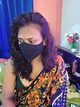 Lena_mahiyaa webcam