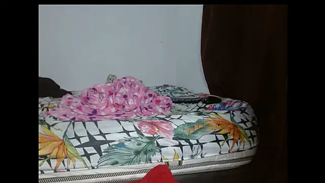cristal_hotnaugthy webcam