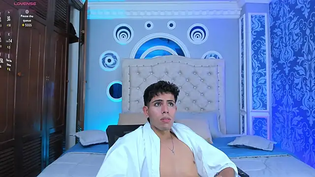 hunterwest06 webcam