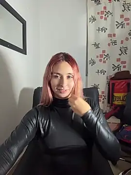 Sophia_LuxxX webcam