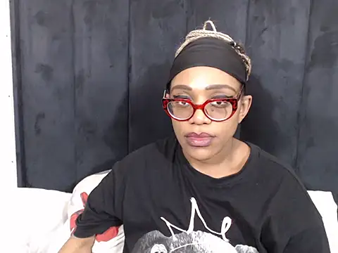 SultryDivax webcam