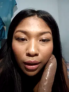 MoonMua webcam