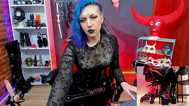 Yelena_LatexMaiden webcam