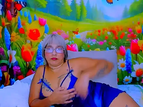 indianroxy webcam