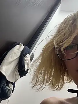chatroom porn SweetBunnyGF