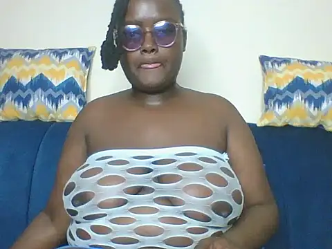 Busty_Bambii254 webcam