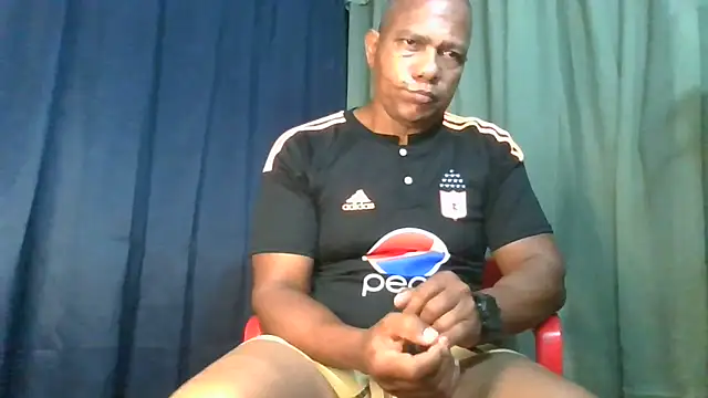 bigblackcock75 webcam