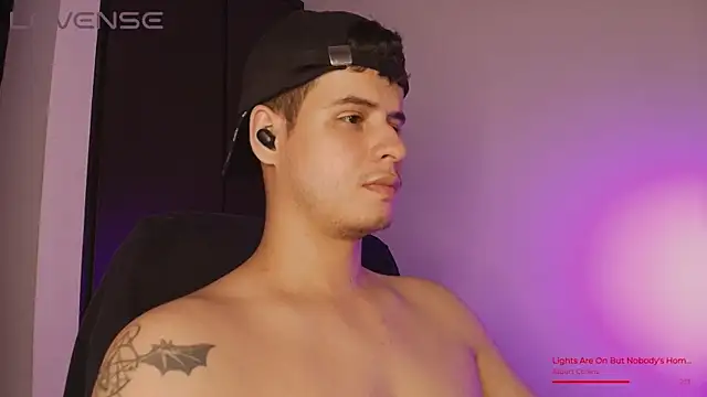 bjornsteel (M young) - Lick biceps