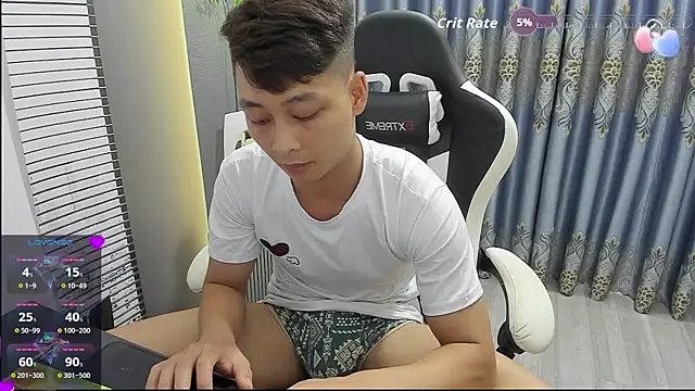 Naughty___asian webcam