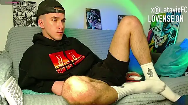 Midnighter_ webcam
