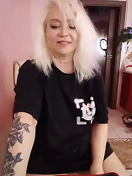 AngelFountains live cam on StripChat