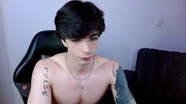 H3ll_B0I webcam