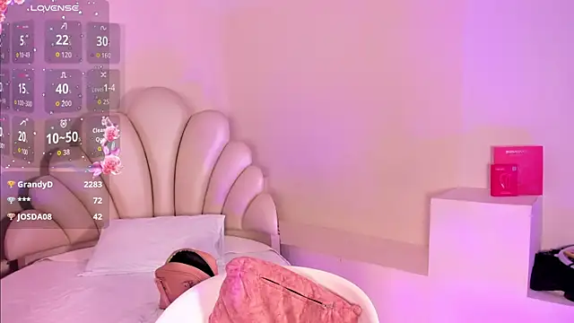 SelenaRogers webcam