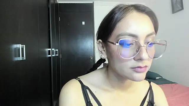 Lucy_Doll85 webcam