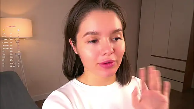 xo_laura's live room
