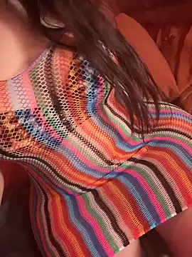 YaraQueen webcam