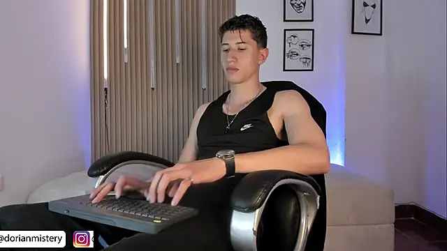 Dorianmistery2322_ webcam