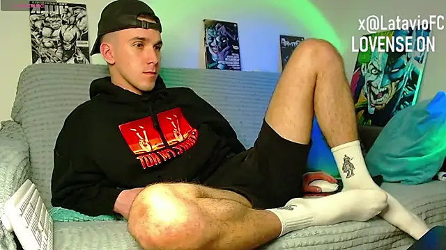 Midnighter_ webcam