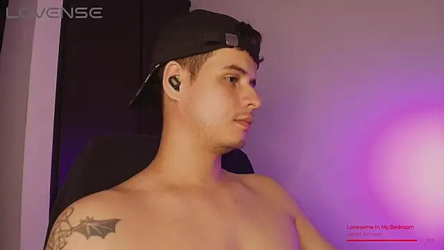 bjornsteel (M young) - Lick biceps