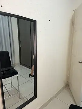 Sexyedith09 webcam
