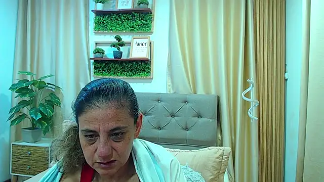 sasi_luna webcam