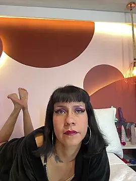 Valkiriia_wiine webcam