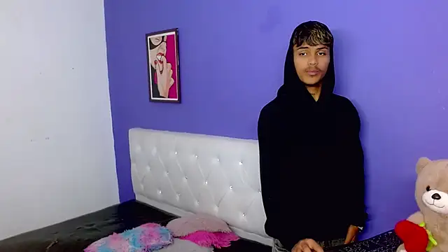 Angel_foxc13 webcam