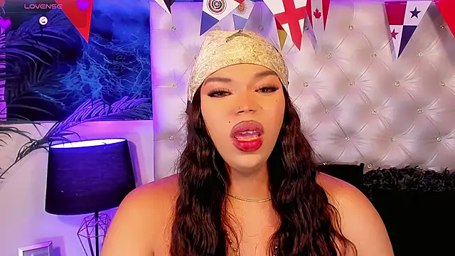 Keira_Fox31's room