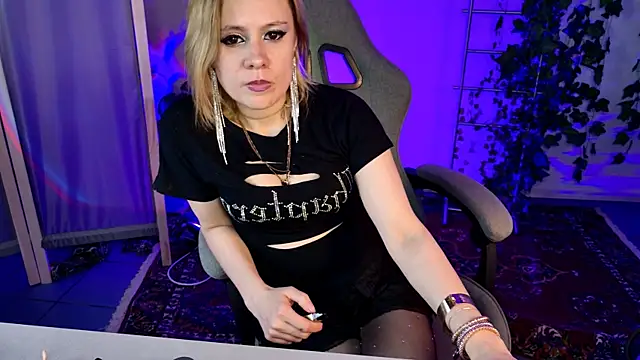 Kumiho_7777 webcam