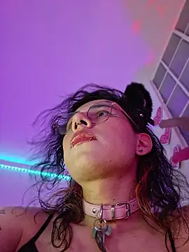 Sweet-SharoKitty webcam