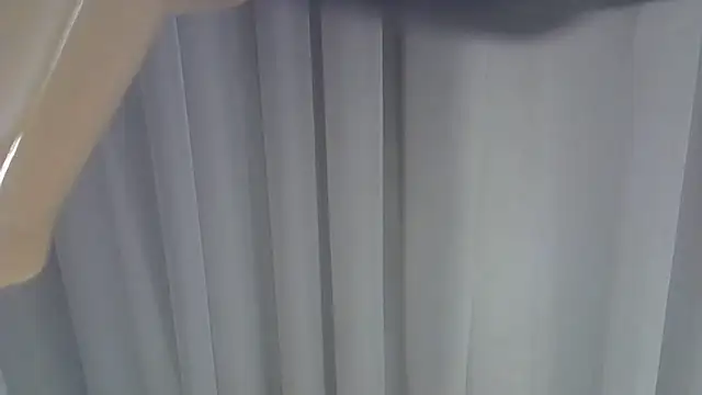 SkinnyKitten webcam