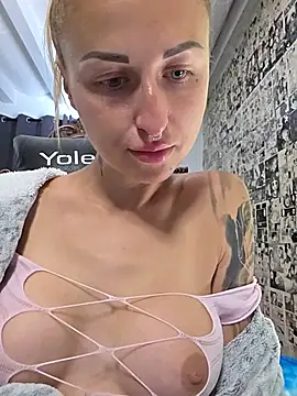 kylie_blck webcam