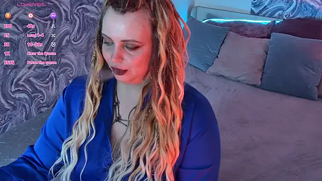 Miss_Maya_Mils webcam