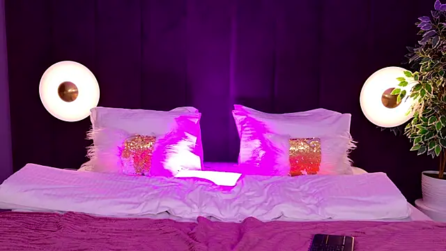 HelenaMorgan webcam