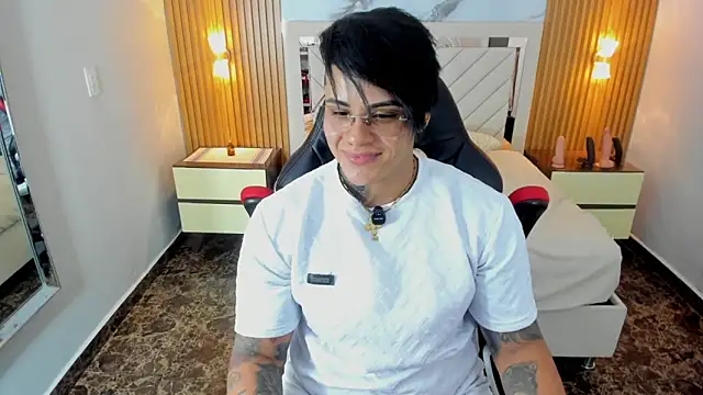 KAROLLJONES1 webcam