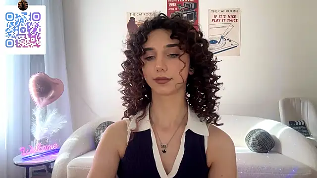 LinaMour webcam